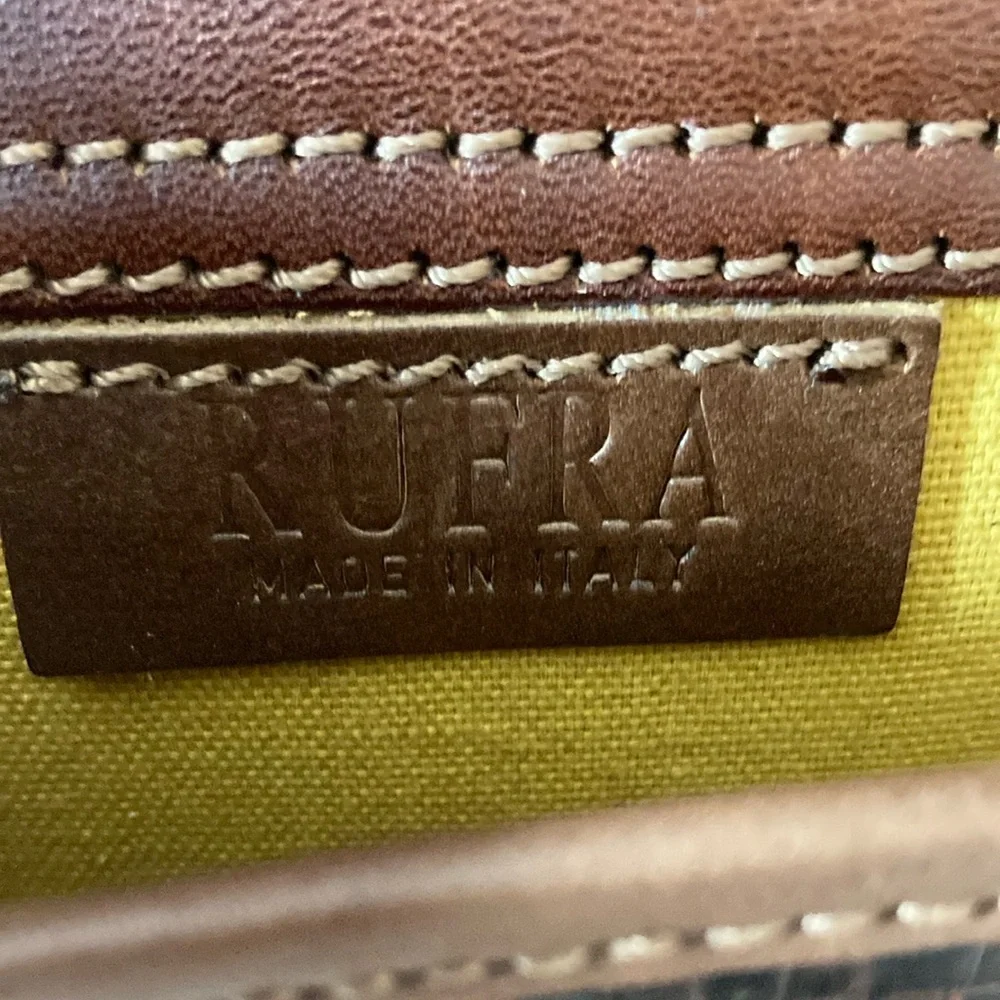 Italian Saddle Crossbody Handbag - Picture 13 of 16